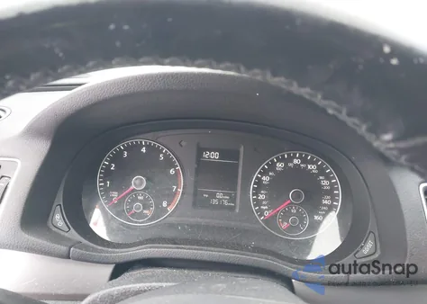 2015 Volkswagen Passat 1.8T Wolfsburg Edition from USA, damaged, VIN 1VWAT7A36FC006323